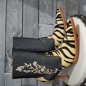 RED DIAMOND FLORAL ANIMAL PRINT POINTY TOE BOOTS